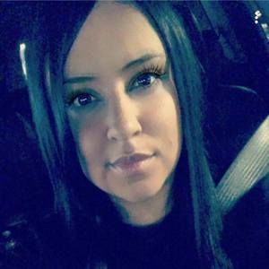 Meet your Posher, Aisha